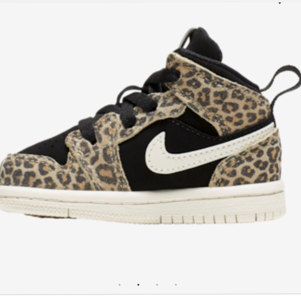 Jordan AJ 1 Mid SE
